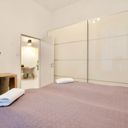 Apartment Premium By Hi5 - Elegant *