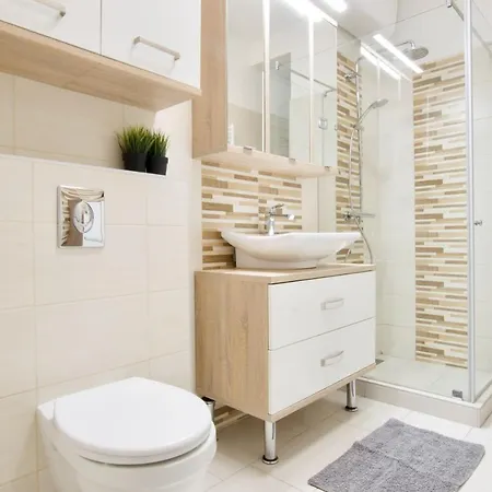 Premium By Hi5 - Elegant * Budapest