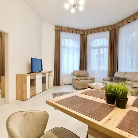 Apartment Premium By Hi5 - Elegant Budapest