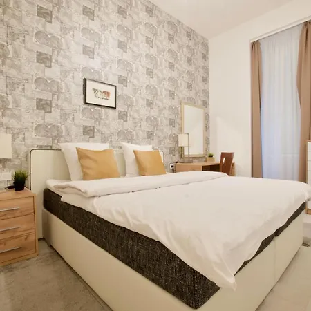Premium By Hi5 - Elegant * Budapest