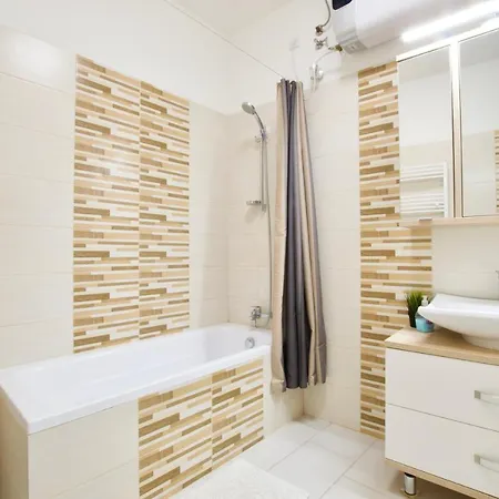 Premium By Hi5 - Elegant Lägenhet Budapest