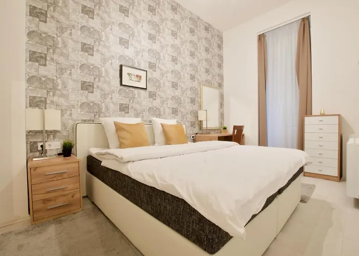 Premium By Hi5 - Elegant * Budapest